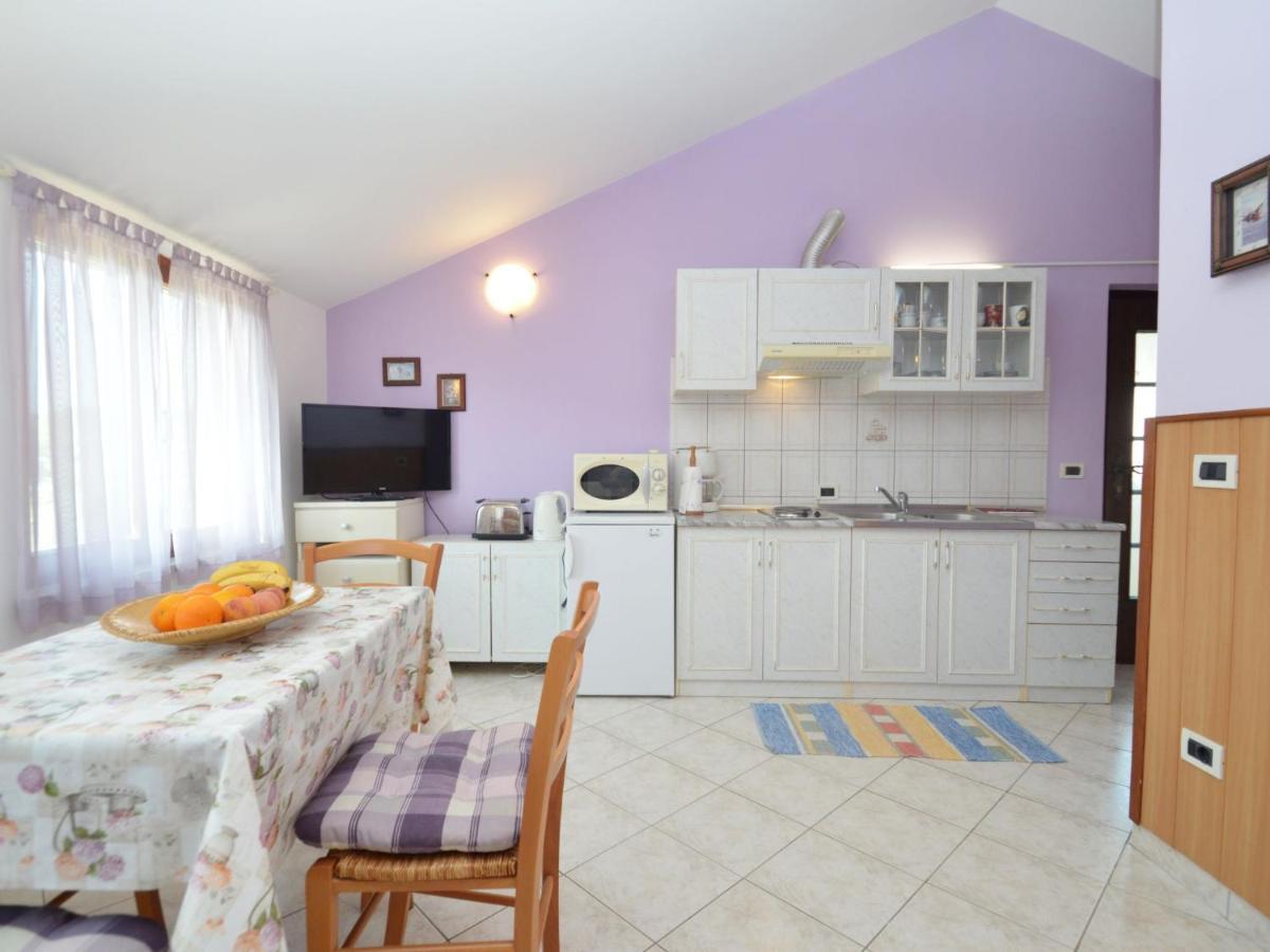 Apartment Fabiana - PUL615 Valdebek Bagian luar foto
