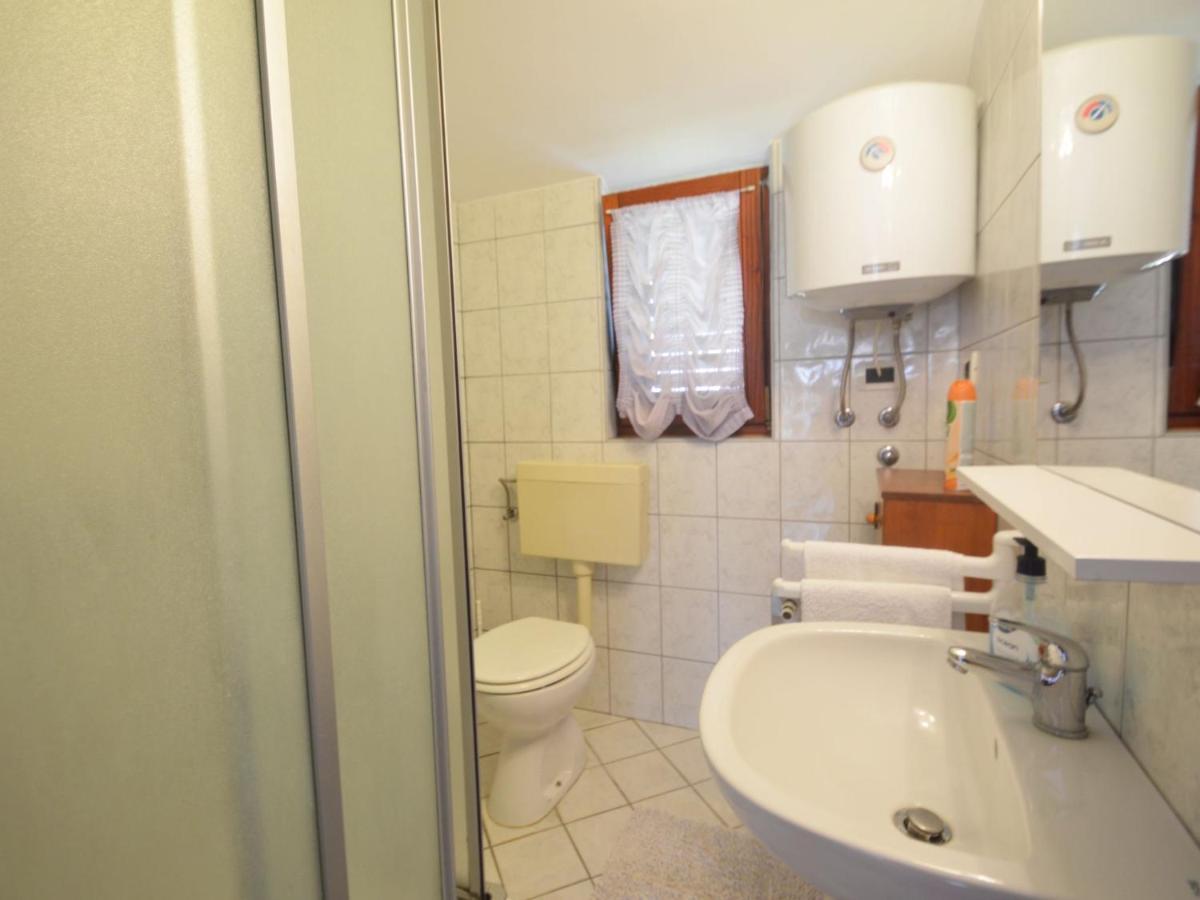 Apartment Fabiana - PUL615 Valdebek Bagian luar foto