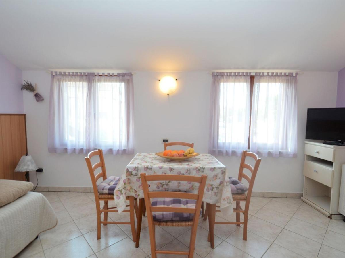 Apartment Fabiana - PUL615 Valdebek Bagian luar foto